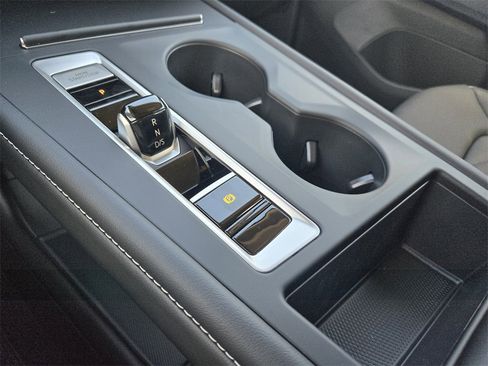 New 2026 Volkswagen Atlas SE image 17