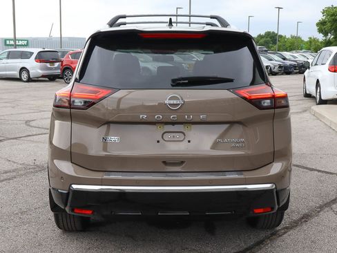 Used 2025 Nissan Rogue Platinum w/ Platinum Premium Package AWD/4WD image 5