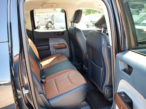 Used 2022 Ford Maverick Lariat w/ Lariat Luxury Package AWD/4WD image 40