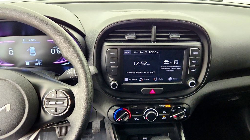 Used 2024 Kia Soul LX w/ Option Group 015 FWD image 17
