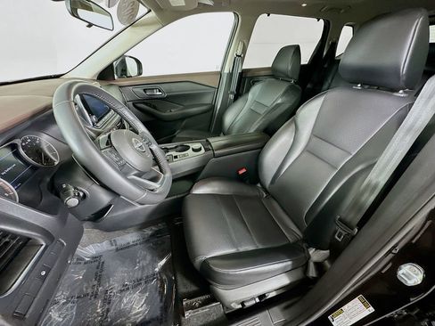 Certified 2023 Nissan Rogue SV w/ SV Premium Package image 30