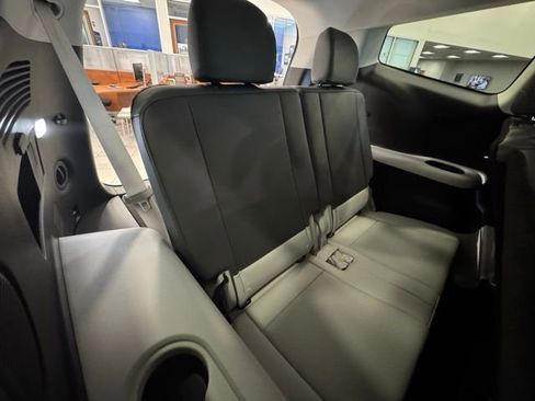 New 2026 Hyundai Ioniq 9 SEL image 25