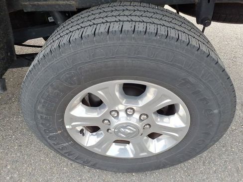 Used 2024 RAM 2500 Big Horn AWD/4WD image 9