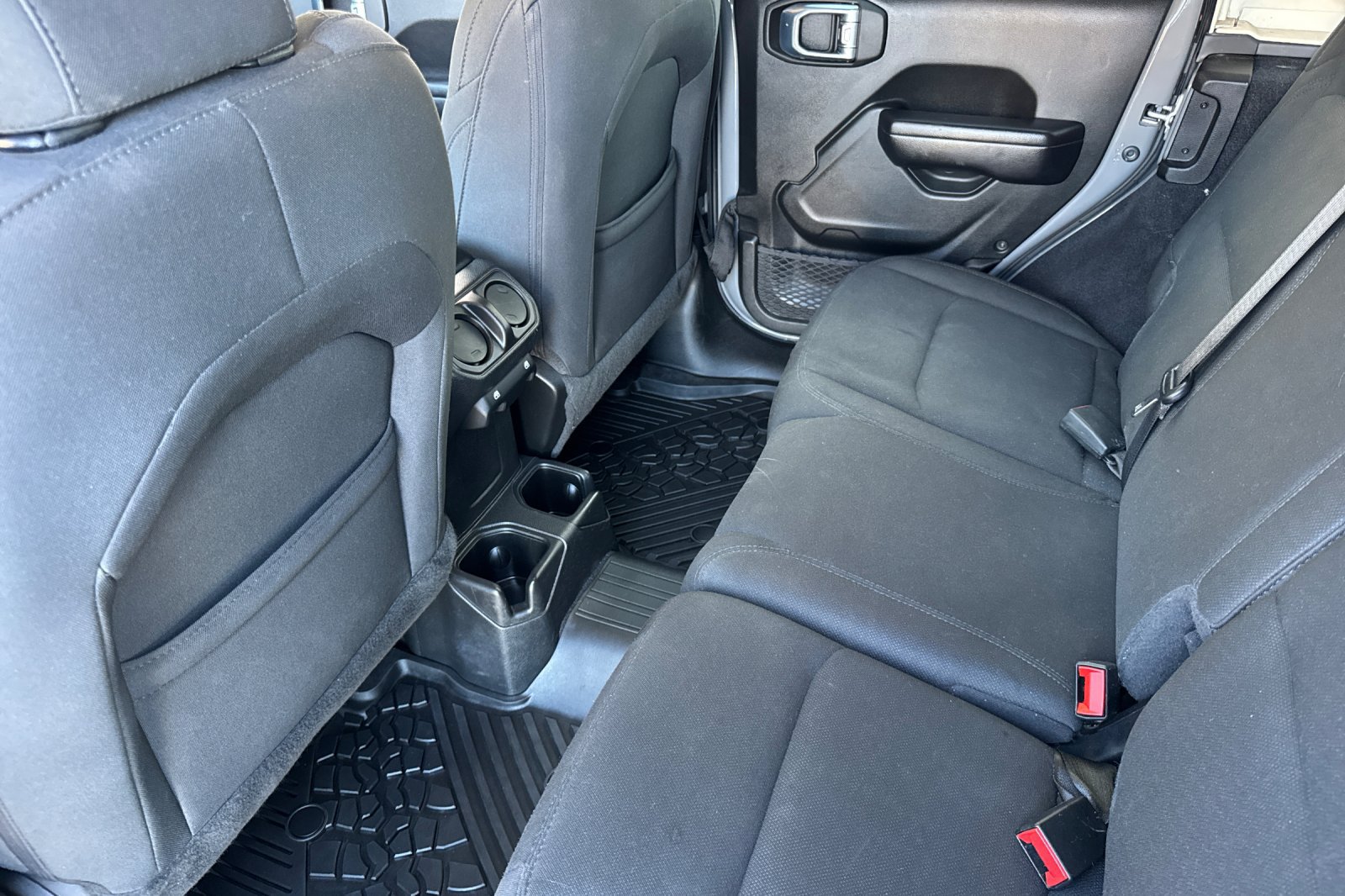 Used 2021 Jeep Wrangler Unlimited Sport AWD/4WD image 11