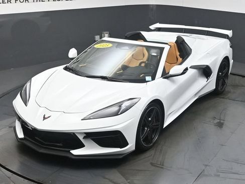 Used 2025 Chevrolet Corvette Stingray Preferred Conv w/ Z51 Performance Package RWD image 46