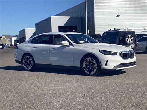 Certified 2025 BMW 530i 530i image 5