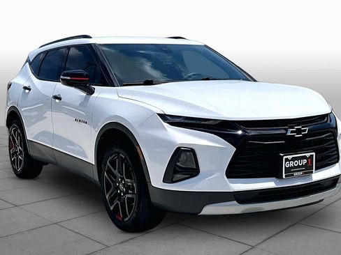 Used 2022 Chevrolet Blazer LT w/ Redline Edition FWD image 3