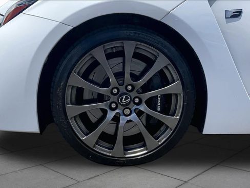 Used 2015 Lexus RC F w/ Premium Package RWD image 9