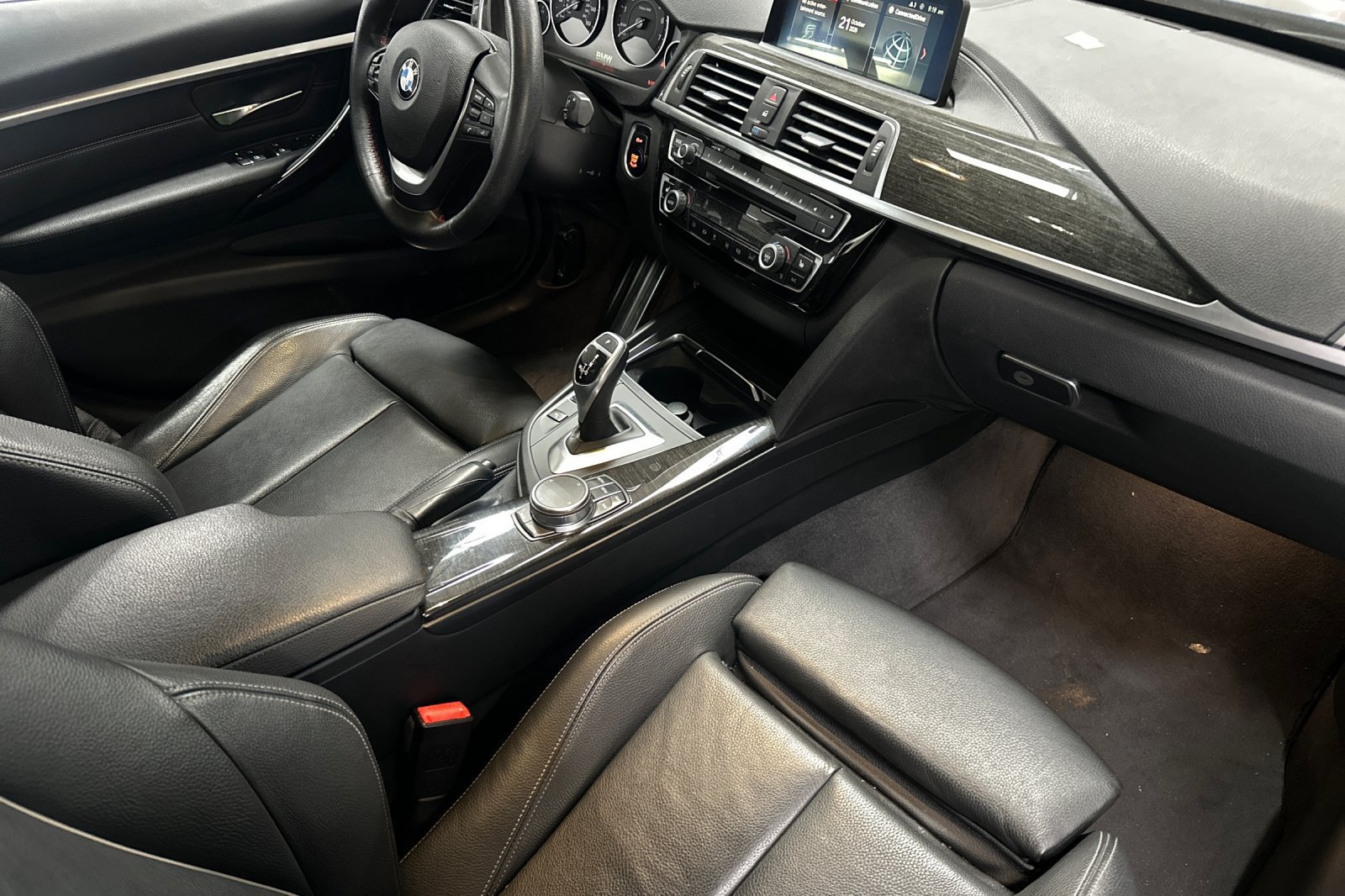 Used 2018 BMW 330i Sedan RWD image 18