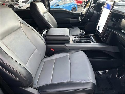 Used 2022 Ford F150 Lightning Lariat image 24