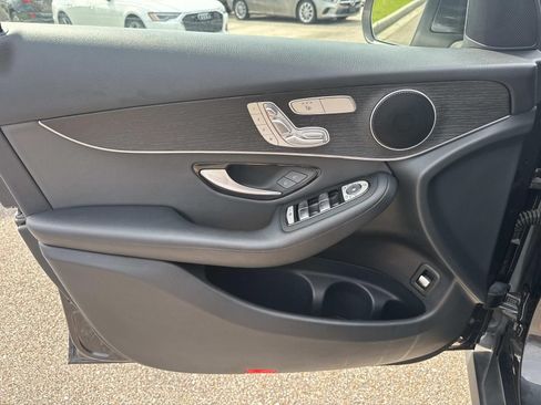 Used 2021 Mercedes-Benz GLC 300 image 18