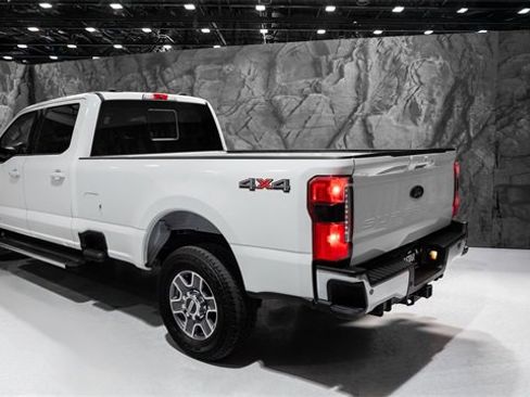 Used 2023 Ford F250 Lariat image 19