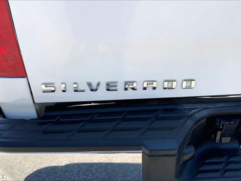 Used 2007 Chevrolet Silverado 1500 W/T RWD image 9