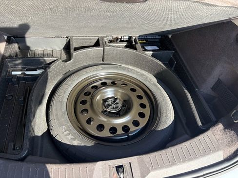 Used 2018 Lincoln MKC Reserve w/ Lincoln MKC Climate Package image 31