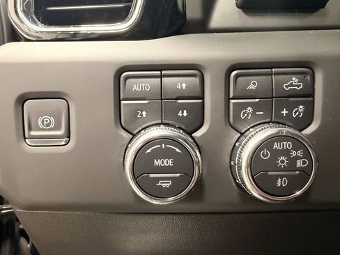 Used 2025 GMC Sierra 1500 Denali Ultimate image 30