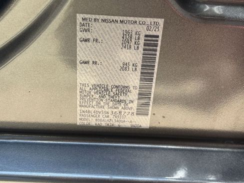 Used 2025 Nissan Altima 2.5 SV FWD image 29