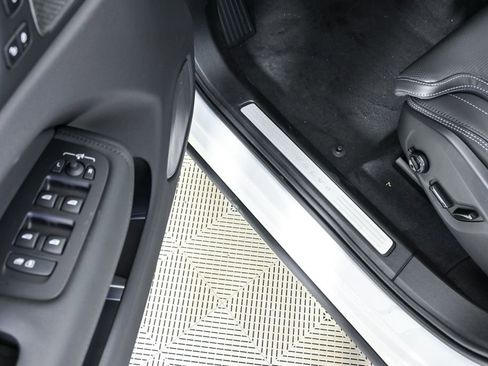 New 2026 Volvo XC60 B5 Ultra w/ Protection Package Premier AWD/4WD image 8