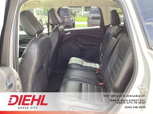 Used 2018 Ford Escape Titanium w/ Ford Safe & Smart Package AWD/4WD image 19