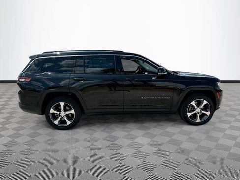 Used 2023 Jeep Grand Cherokee L Limited w/ Trailer Tow Group (B) AWD/4WD image 4