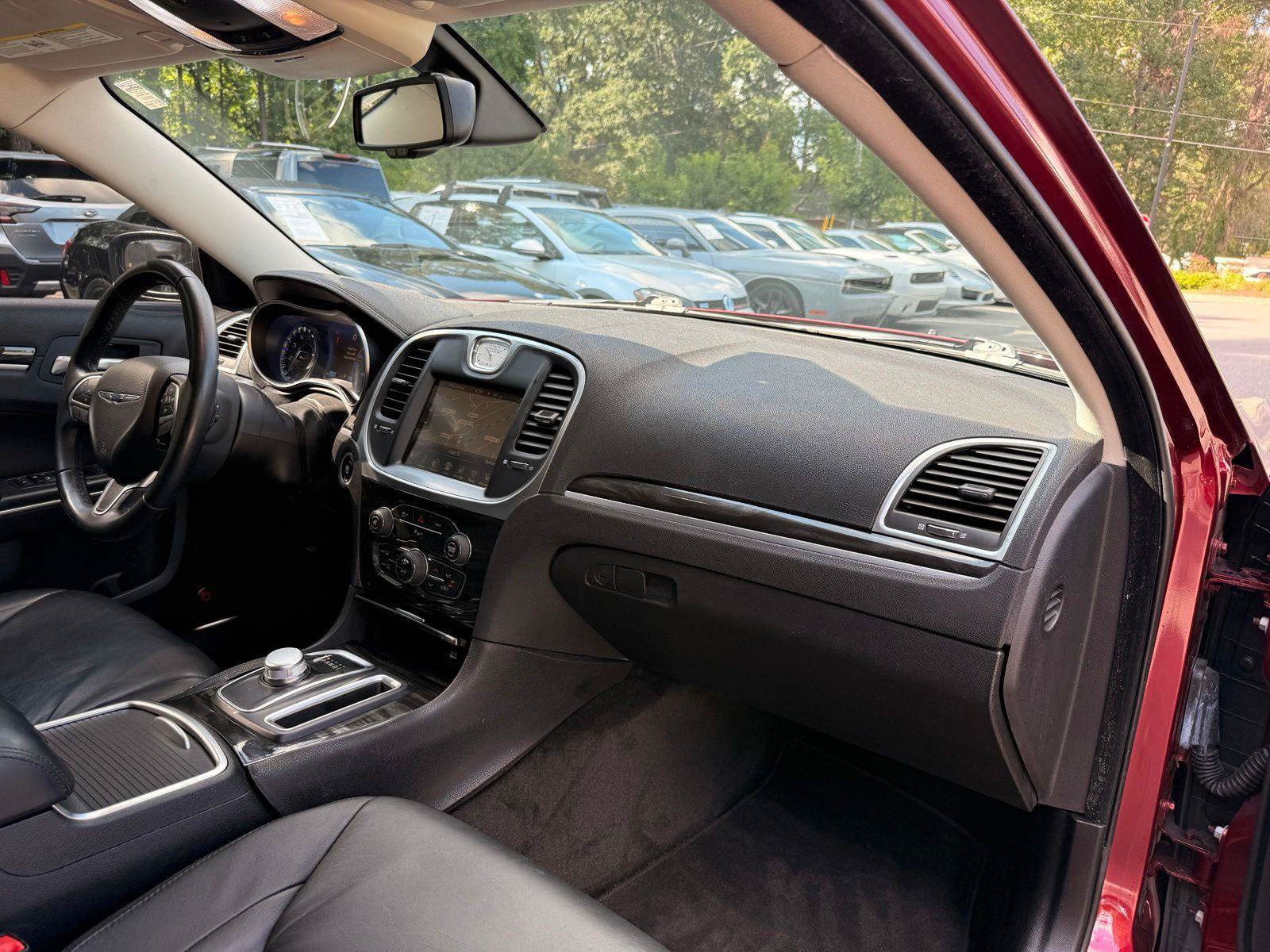 Used 2015 Chrysler 300 Limited w/ 300 Premium Group RWD image 16