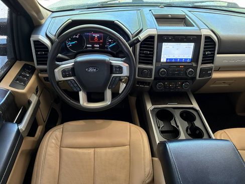Used 2020 Ford F250 Lariat w/ Lariat Value Package AWD/4WD image 18
