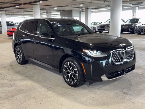 Used 2025 BMW X3 xDrive30i w/ Premium Package AWD/4WD image 2