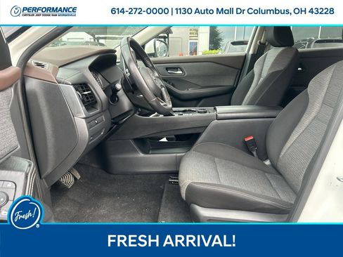 Used 2021 Nissan Rogue SV AWD/4WD image 12