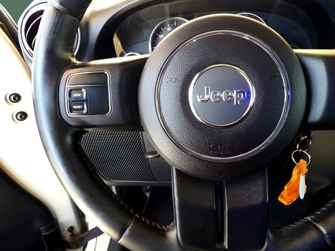 Used 2011 Jeep Wrangler Sport image 21