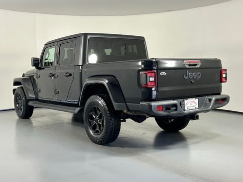 Used 2022 Jeep Gladiator Sport AWD/4WD image 5