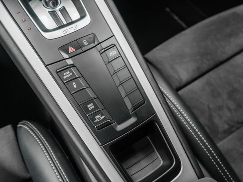 Used 2014 Porsche 911 GT3 RWD image 29