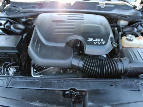Used 2014 Dodge Challenger SXT RWD image 50