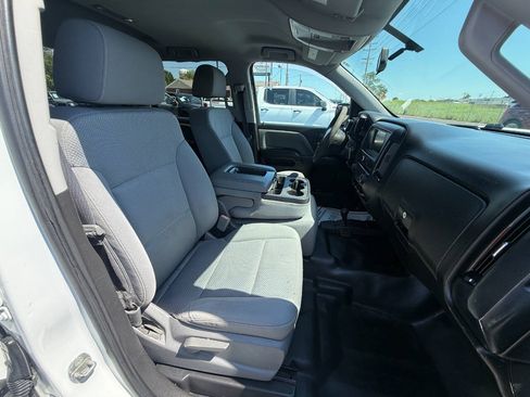 Used 2017 Chevrolet Silverado 1500 W/T w/ Trailering Package AWD/4WD image 9
