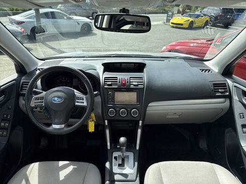 Used 2014 Subaru Forester 2.5i Touring AWD/4WD image 24