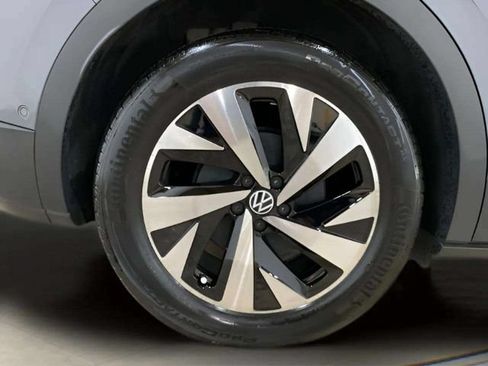 Used 2025 Volkswagen ID.4 Pro RWD image 90