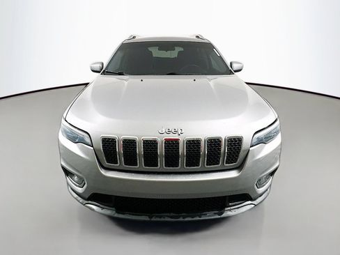 Used 2019 Jeep Cherokee Latitude w/ Popular Appearance Group FWD image 2