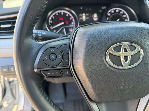 Used 2024 Toyota Camry SE image 20