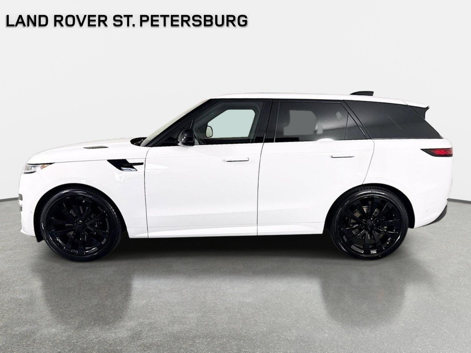 New 2026 Land Rover Range Rover Sport Dynamic SE AWD/4WD image 8