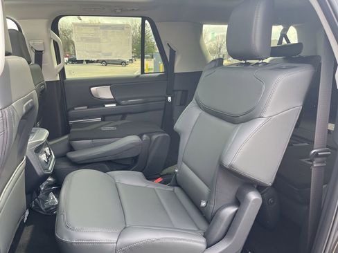 New 2026 Ford Expedition Max Active image 12