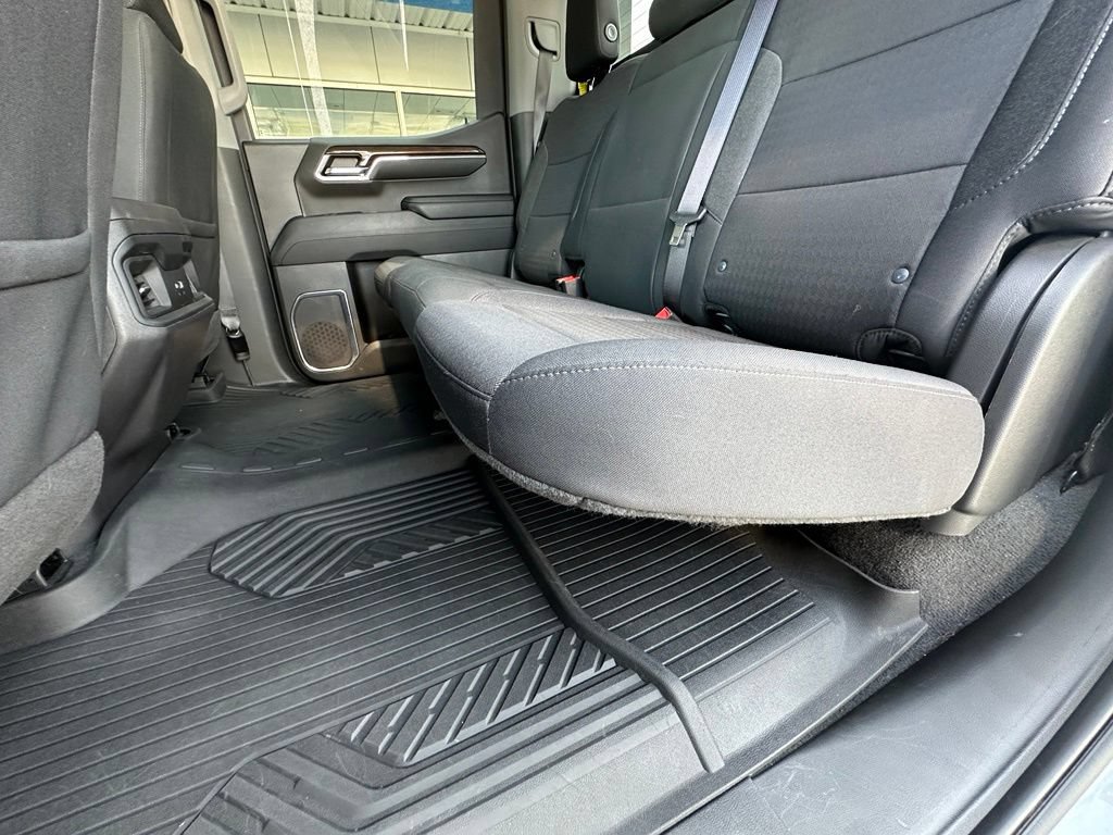 Used 2024 Chevrolet Silverado 1500 LT Trail Boss w/ Convenience Package II AWD/4WD image 29