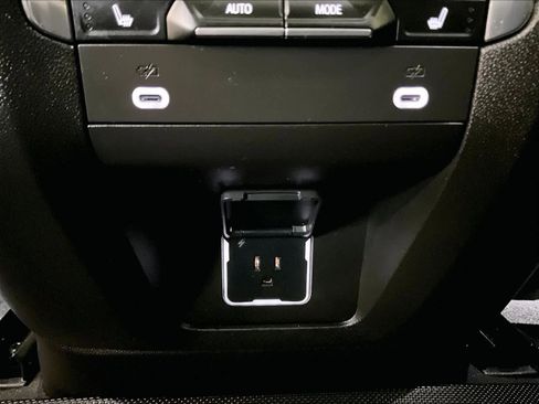 Used 2023 Chevrolet Tahoe Premier w/ Premium Package 2 image 28