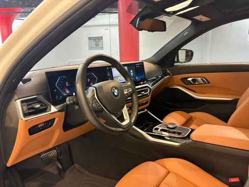 Used 2023 BMW 330i xDrive Sedan w/ Driving Assistance Package AWD/4WD image 15