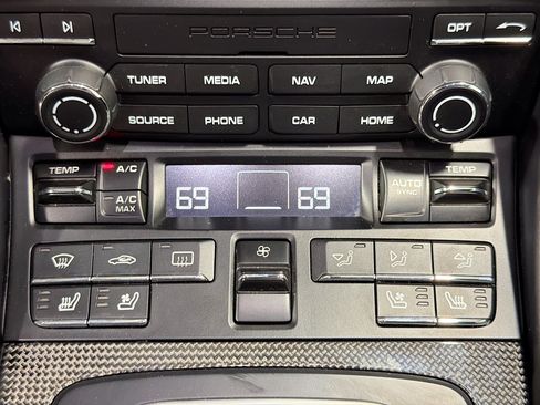 Certified 2019 Porsche 911 Turbo S AWD/4WD image 31