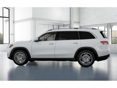 New 2026 Mercedes-Benz GLS 450 4MATIC image 32