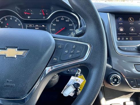 Used 2019 Chevrolet Cruze LS image 12