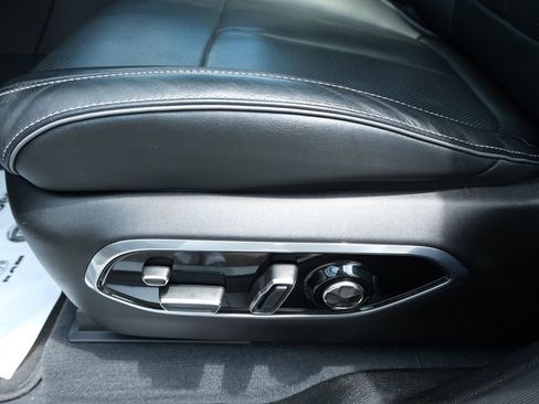 Used 2023 Jeep Grand Cherokee Overland w/ Advanced Protech Group III image 27