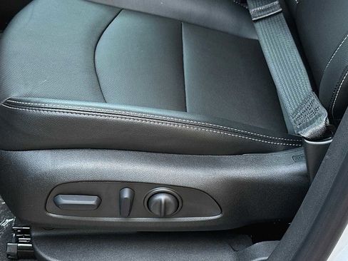 Used 2023 GMC Terrain SLT w/ Elevation Edition image 12