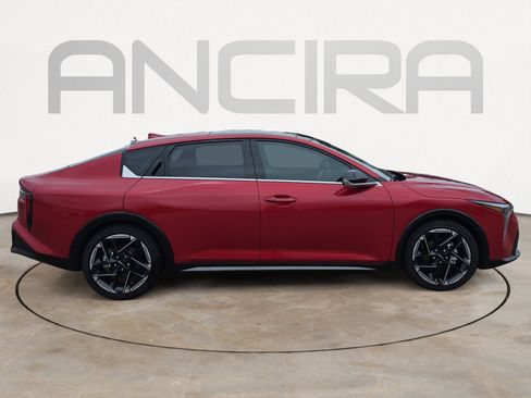 Certified 2025 Kia K4 GT-Line w/ GT-Line Premium Package FWD image 9
