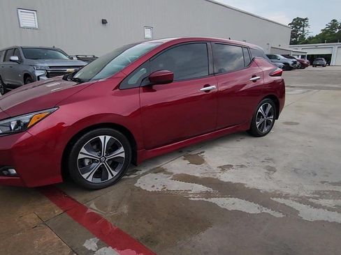 Used 2022 Nissan Leaf SV FWD image 4