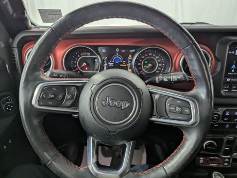 Used 2021 Jeep Wrangler Unlimited Rubicon AWD/4WD image 16