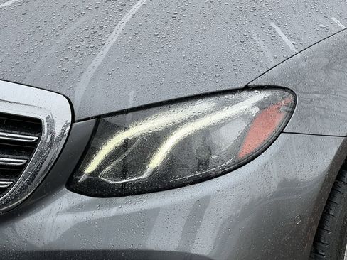 Used 2017 Mercedes-Benz E 300 image 7